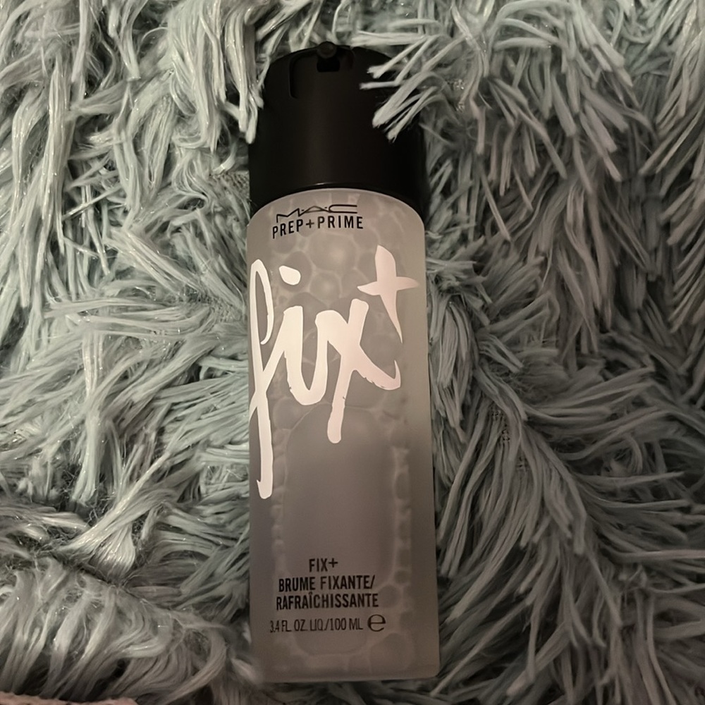 MAC PREP AND PRIME FIX + - Picture 2 of 2
